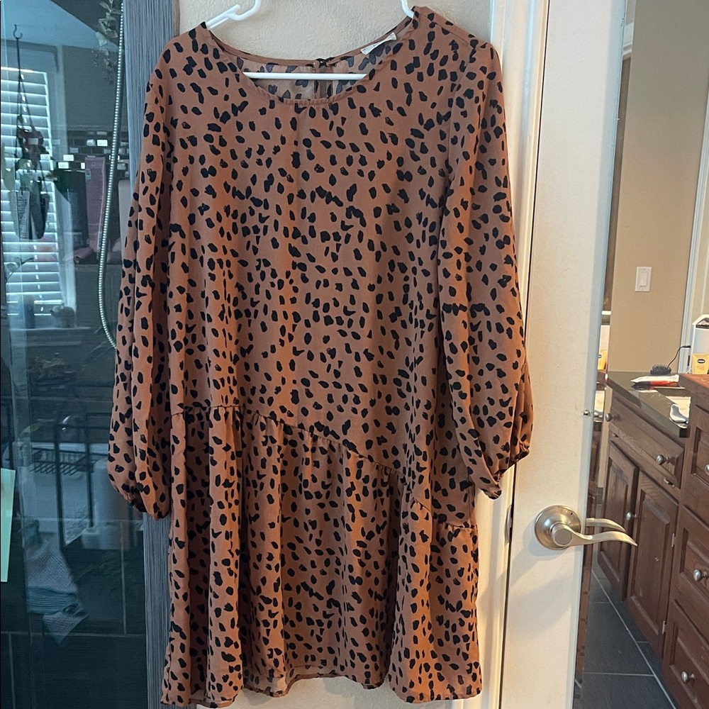 JODIFL Tan and Black Animal Print Top